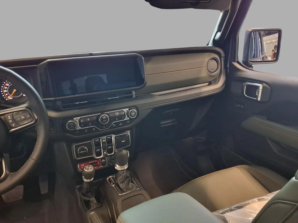 New 2026 Reign Exterior Paint Jeep Mojave X image 9