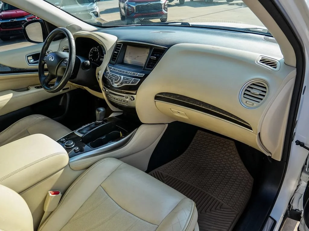 Used 2015 White INFINITI NA image 16