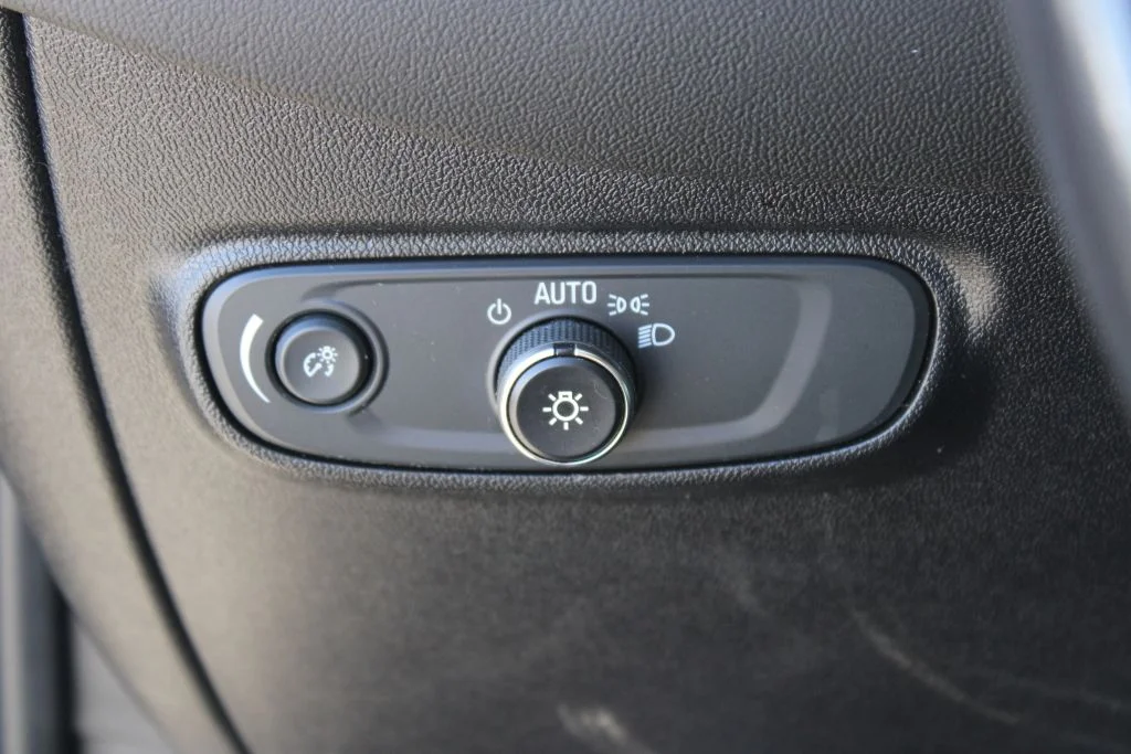 Used 2019 Black Chevrolet LT image 27
