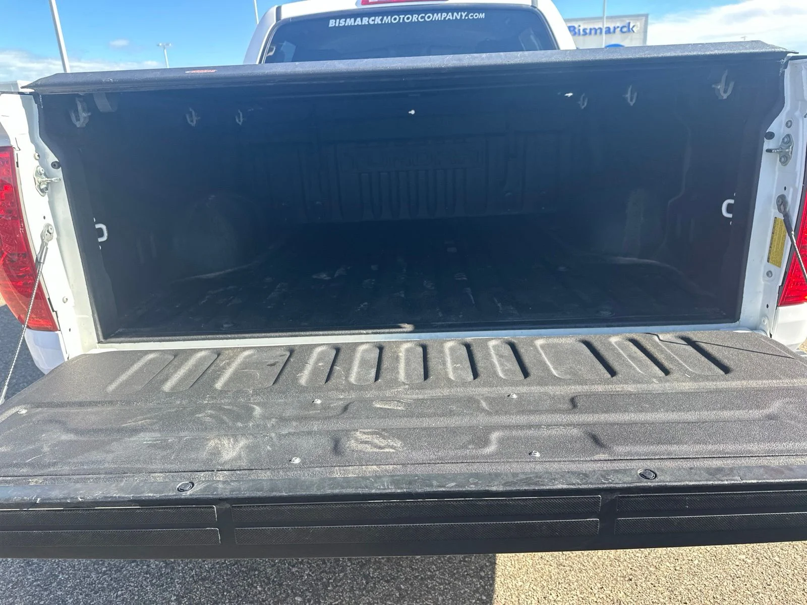 Used 2020 White Toyota SR5 image 29