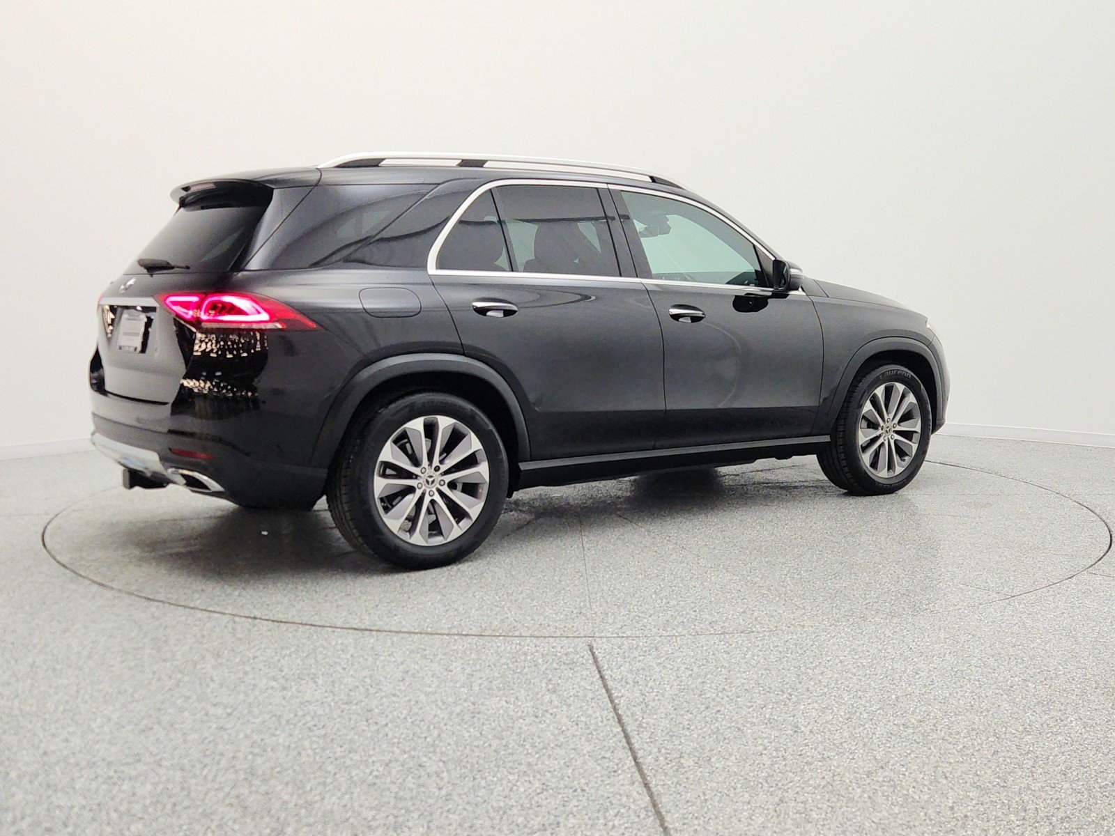 Used 2022 Black Mercedes-Benz GLE 350 SUV image 5