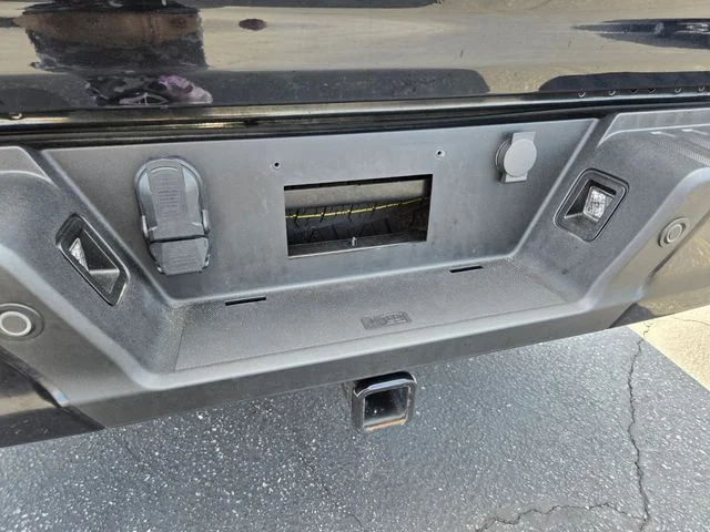 Used 2023 Black Ford XLT image 19