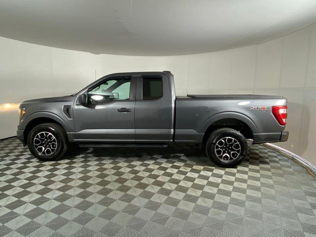 Used 2023 Gray Metallic Ford XL image 11