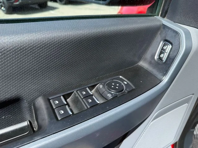 Used 2023 Red Ford XLT image 10