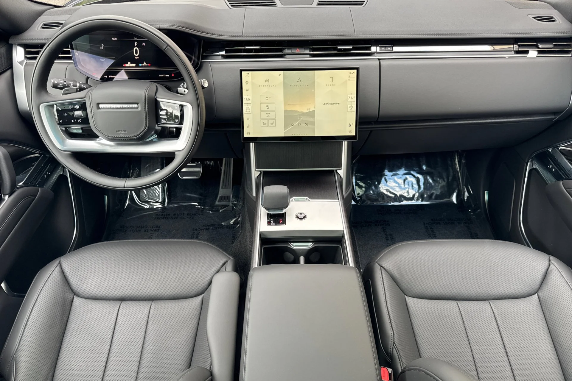New 2026 SANTORINI BLACK Land Rover SE image 3