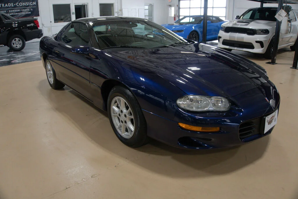 Used 2001  Chevrolet Base image 7