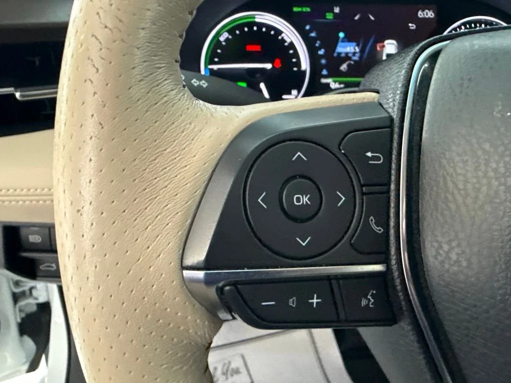 Used 2020 Pearl Toyota Limited image 18