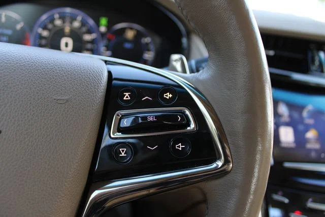 Used 2015 Red Cadillac 3.6L Premium image 11