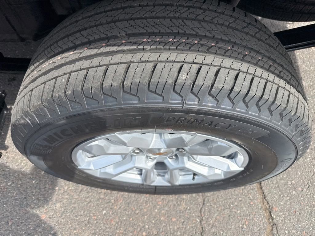 New 2026 Sterling Gray Metallic Chevrolet LT (2FL) image 16