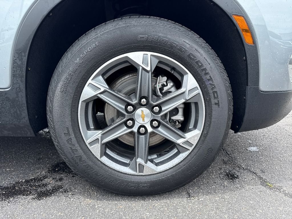 Used 2025 Gray Chevrolet LT image 11