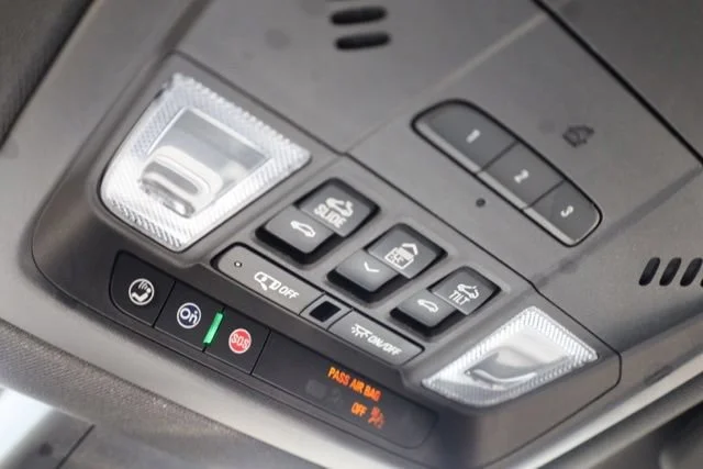 Used 2023 Ebony Twilight Metallic Buick Essence image 33