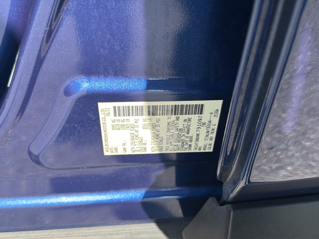 Used 2021 Blue Nissan SV image 47