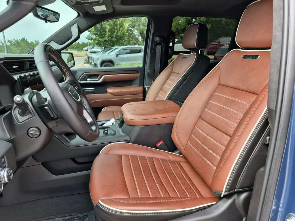 Used 2025 Blue GMC Denali Ultimate image 20