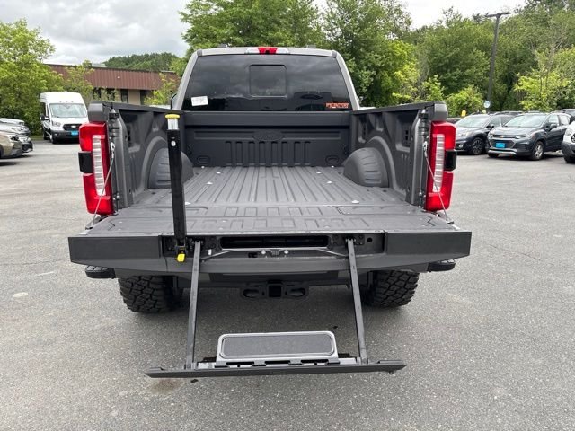 New 2026 Agate Black Metallic Ford Lariat image 38