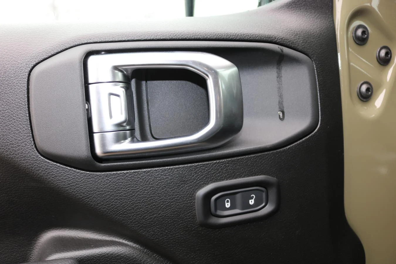New 2026 41 (pj5) Jeep Sport image 10