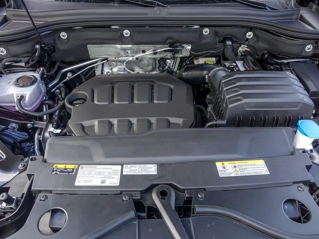 New 2026 Deep Black Pearl Volkswagen 2.0T SE image 8