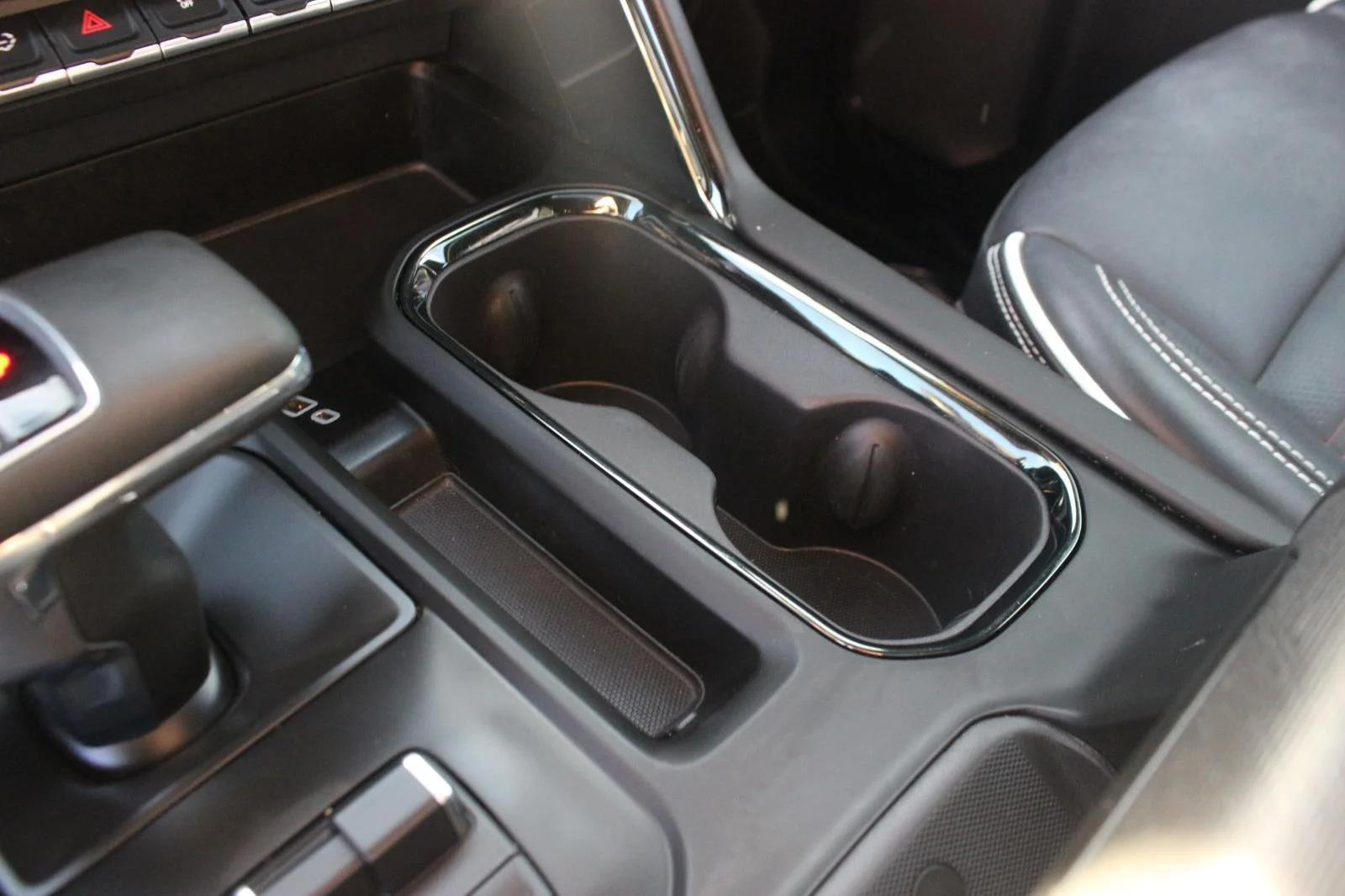 Used 2024 Summit White GMC AT4X image 25