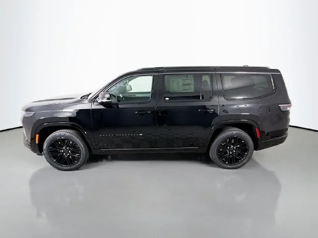 New 2026 Black Jeep Limited Reserve image 4