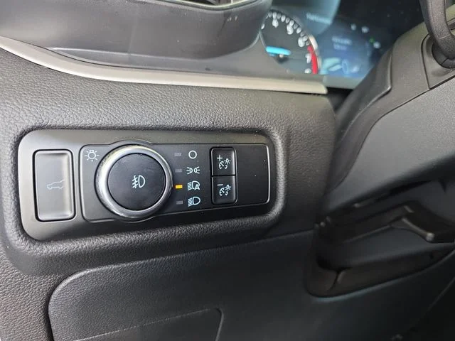 Used 2024 White Metallic Ford XLT image 26