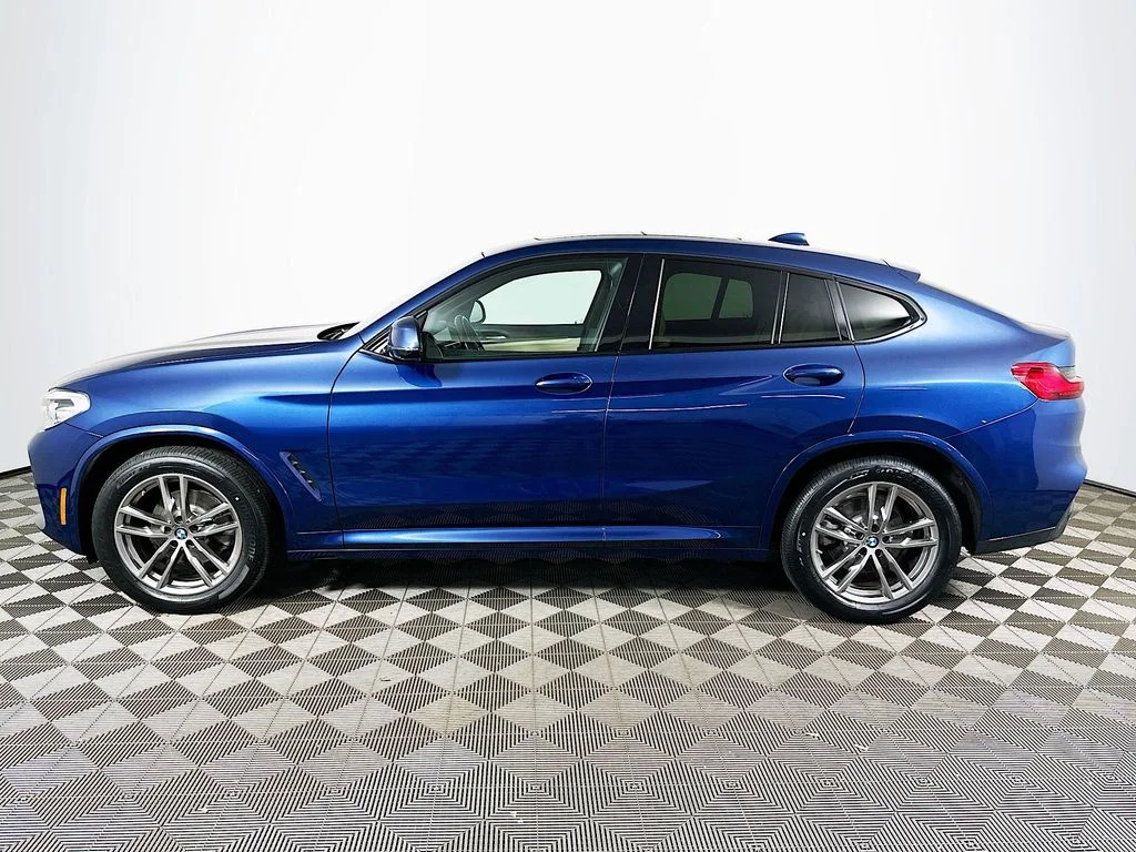 Used 2021 Blue Metallic BMW xDrive30i image 8