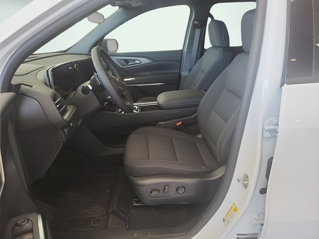 2026 Chevrolet Traverse LT - Photo 9