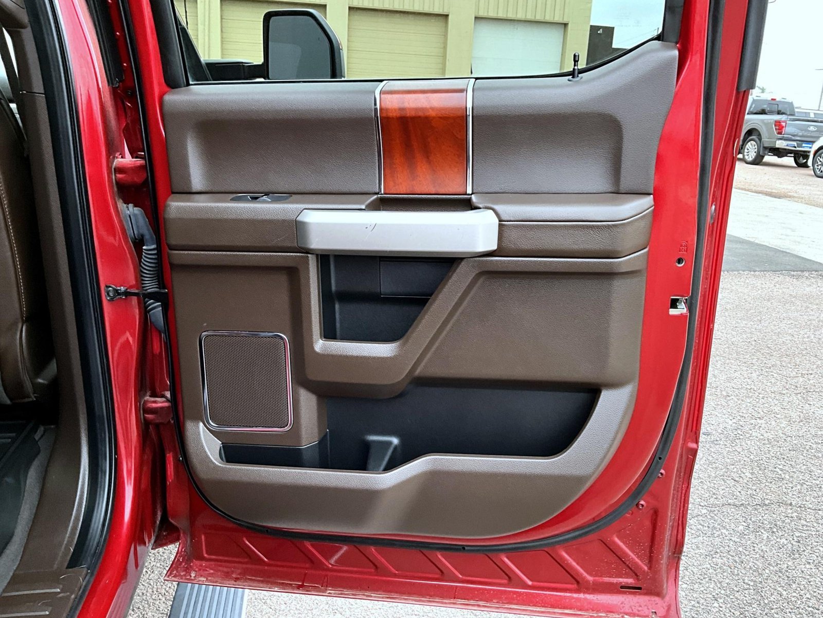 Used 2022 Red Ford King Ranch image 19