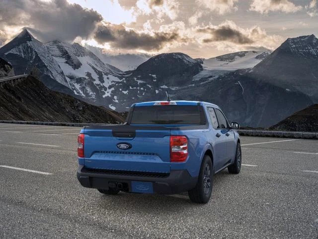 New 2026 Blue Ford XLT image 8