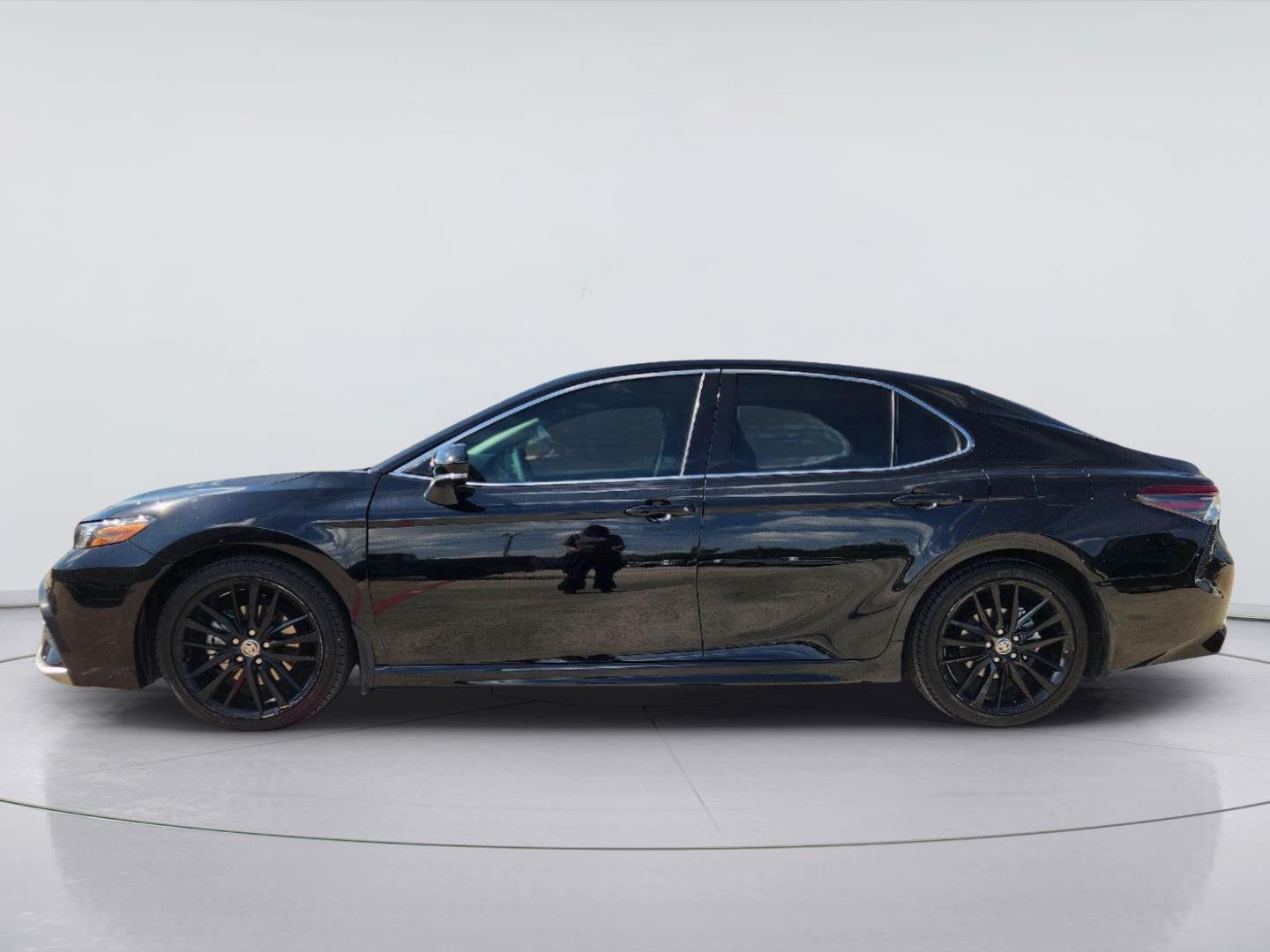 2022 Toyota Camry photo 4 of 33