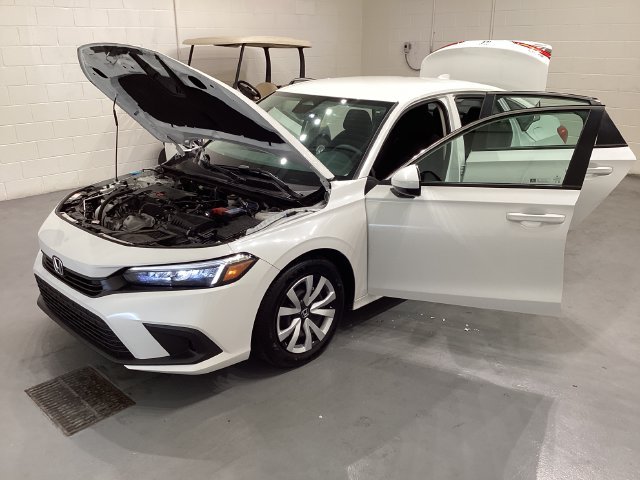 Used 2024  Honda LX image 9