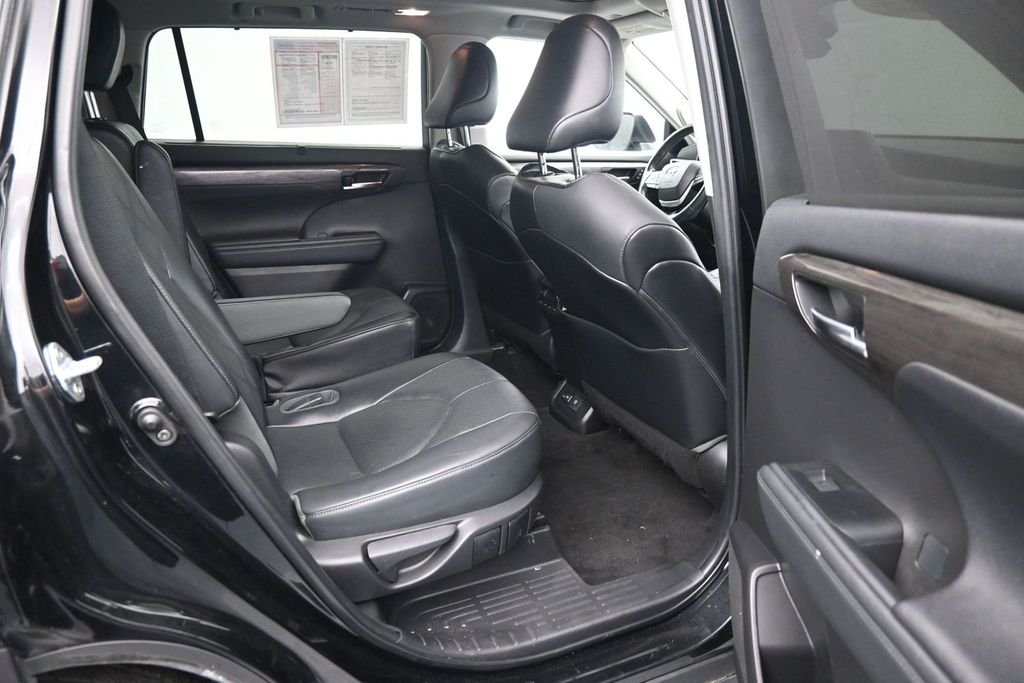 Used 2023 Black Toyota Platinum image 12