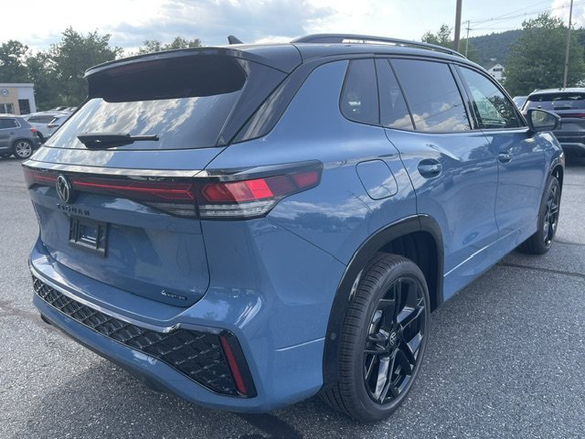 New 2026 Monterey Blue W/Deep Black Roof Volkswagen 2.0T SE R-Line Black image 4