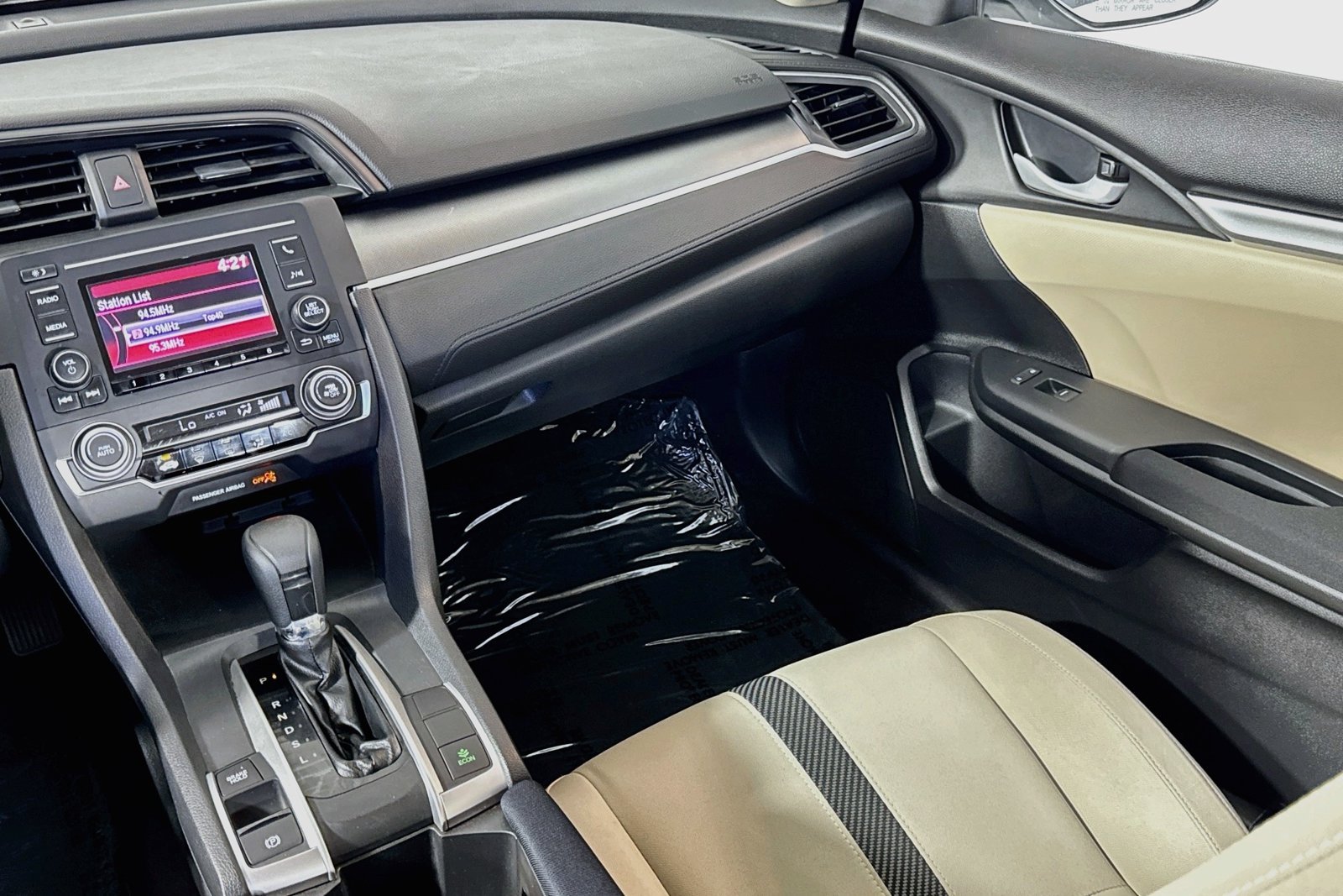 Used 2017 Taffeta White Honda LX image 20