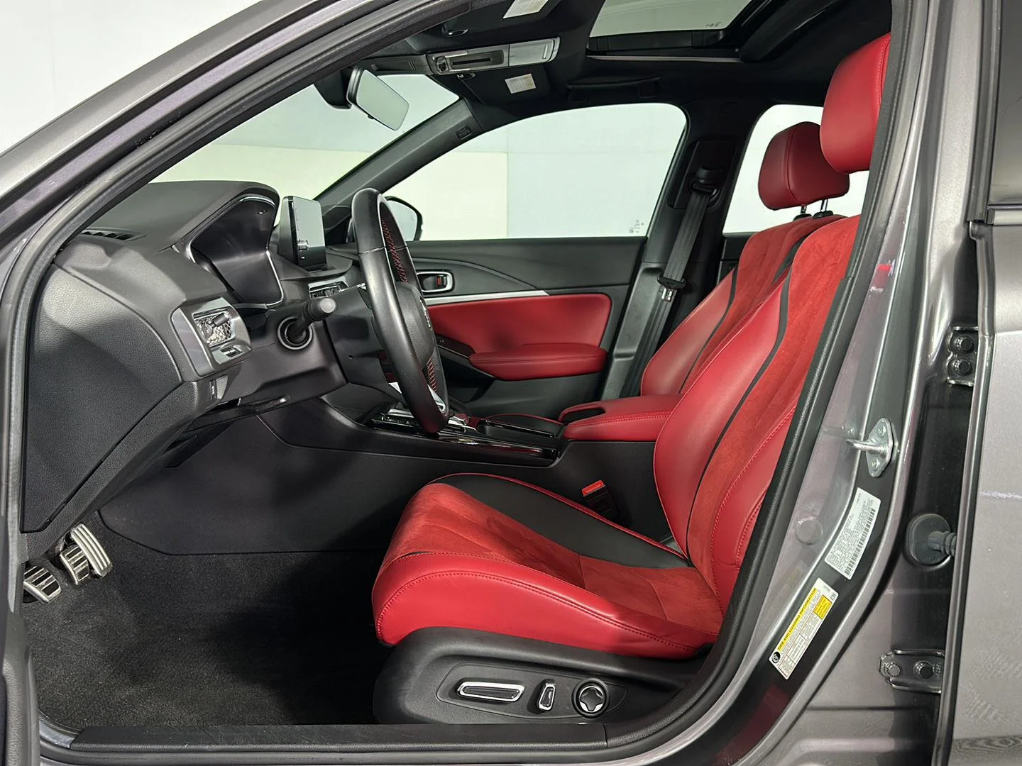 Used 2024 Liquid Carbon Metallic Acura w/Tech w/A-SPEC image 7