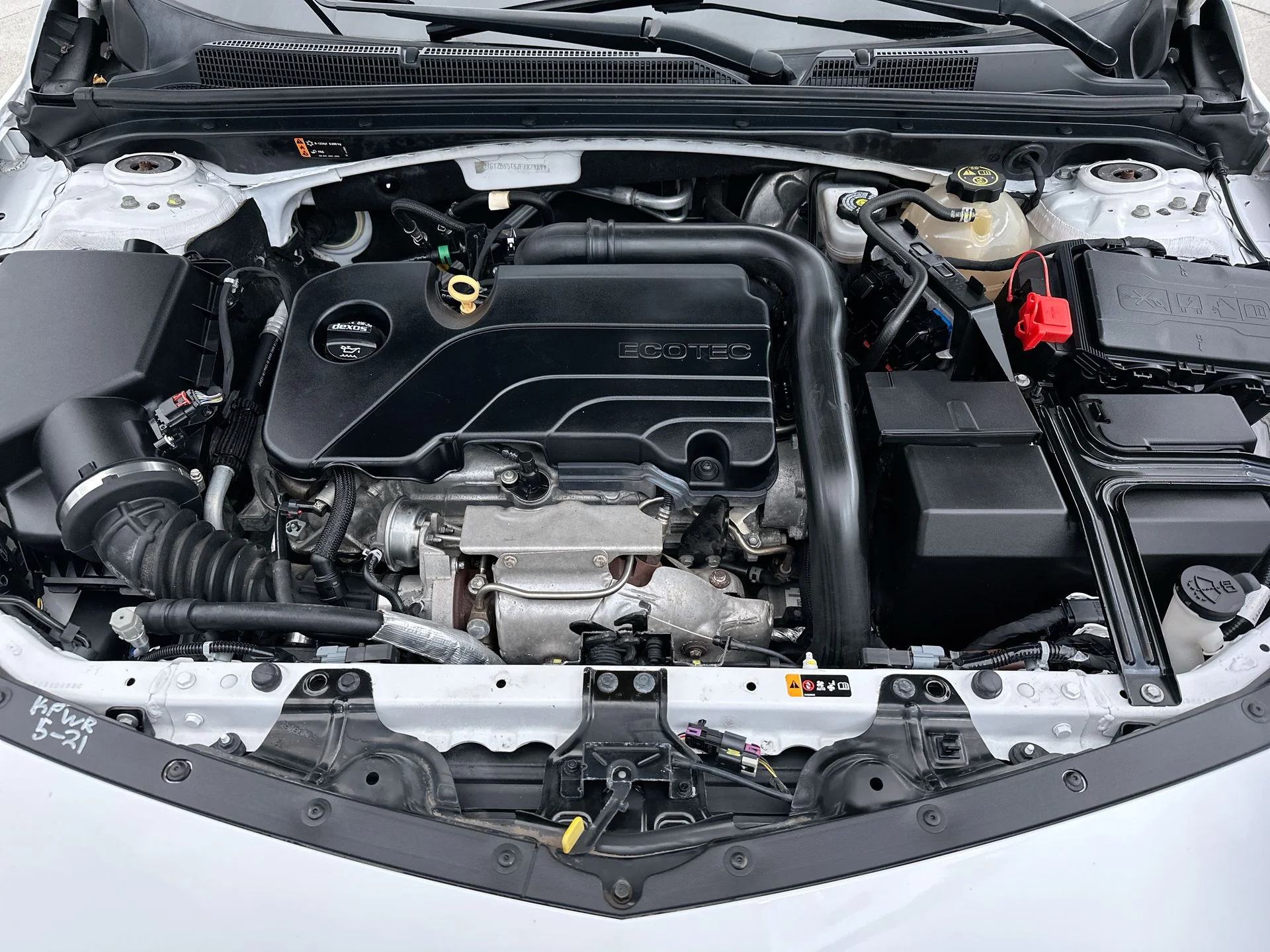 Used 2018 White Chevrolet LS image 35