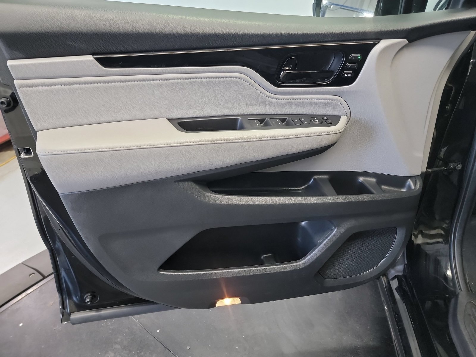 Used 2019 Crystal Black Pearl Honda Elite image 6