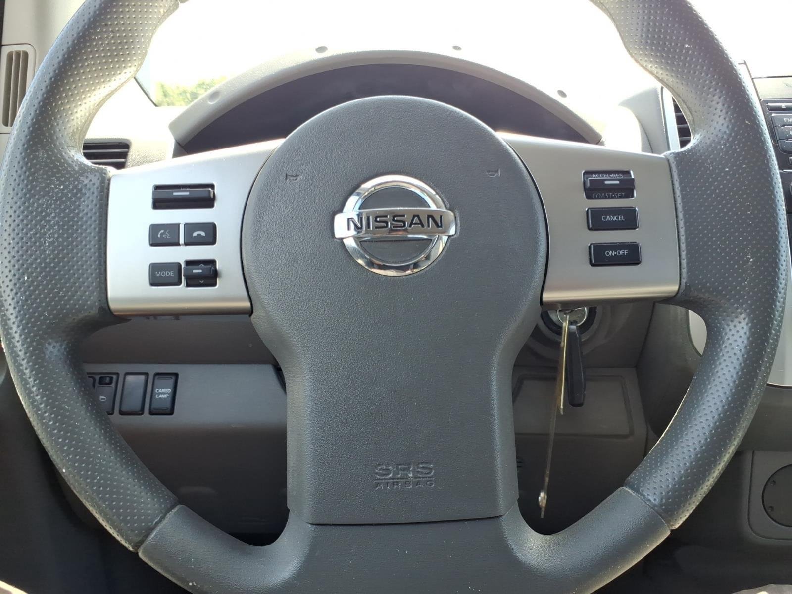 Used 2015 Brilliant Silver Nissan SV image 25