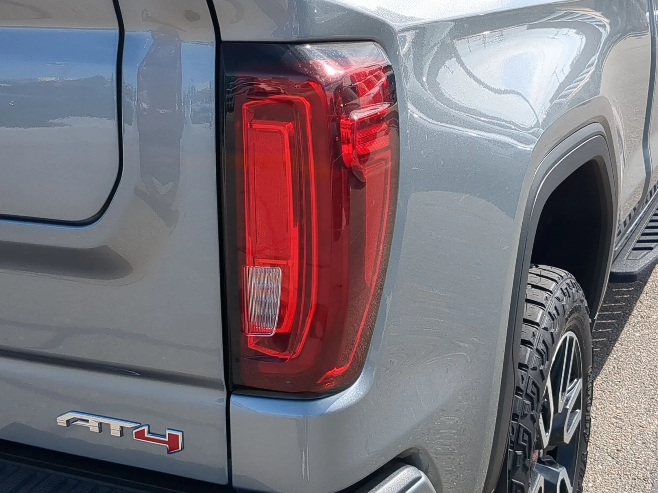 Used 2024 Sterling Metallic GMC AT4 image 12