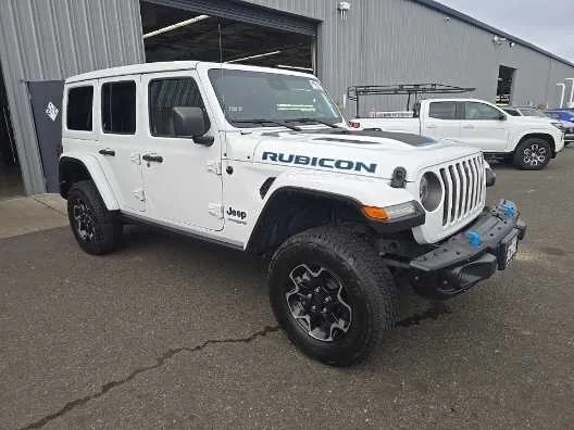 Used 2021 Bright White Clearcoat Jeep Unlimited Rubicon image 3