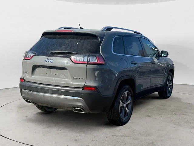 Used 2019 Gray Jeep Limited image 5