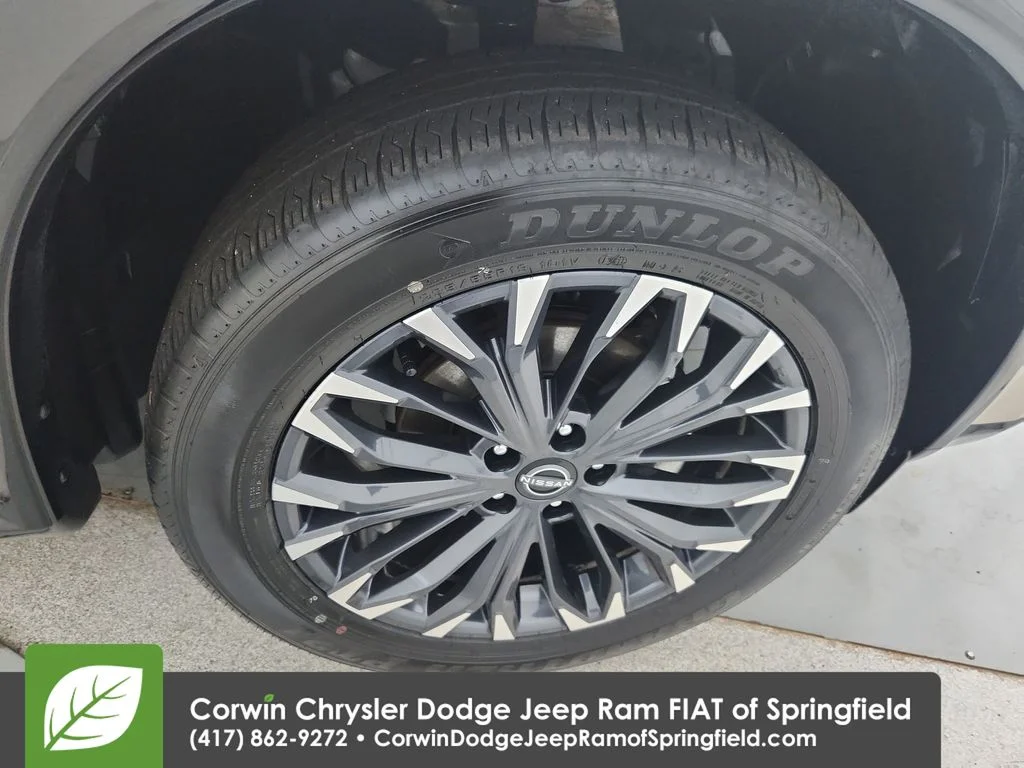 Used 2026 Gold Nissan Platinum image 35