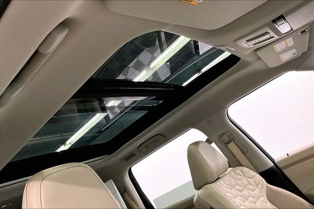 New 2026 Coulis Red Pearl/Super Black Nissan Platinum Reserve image 40