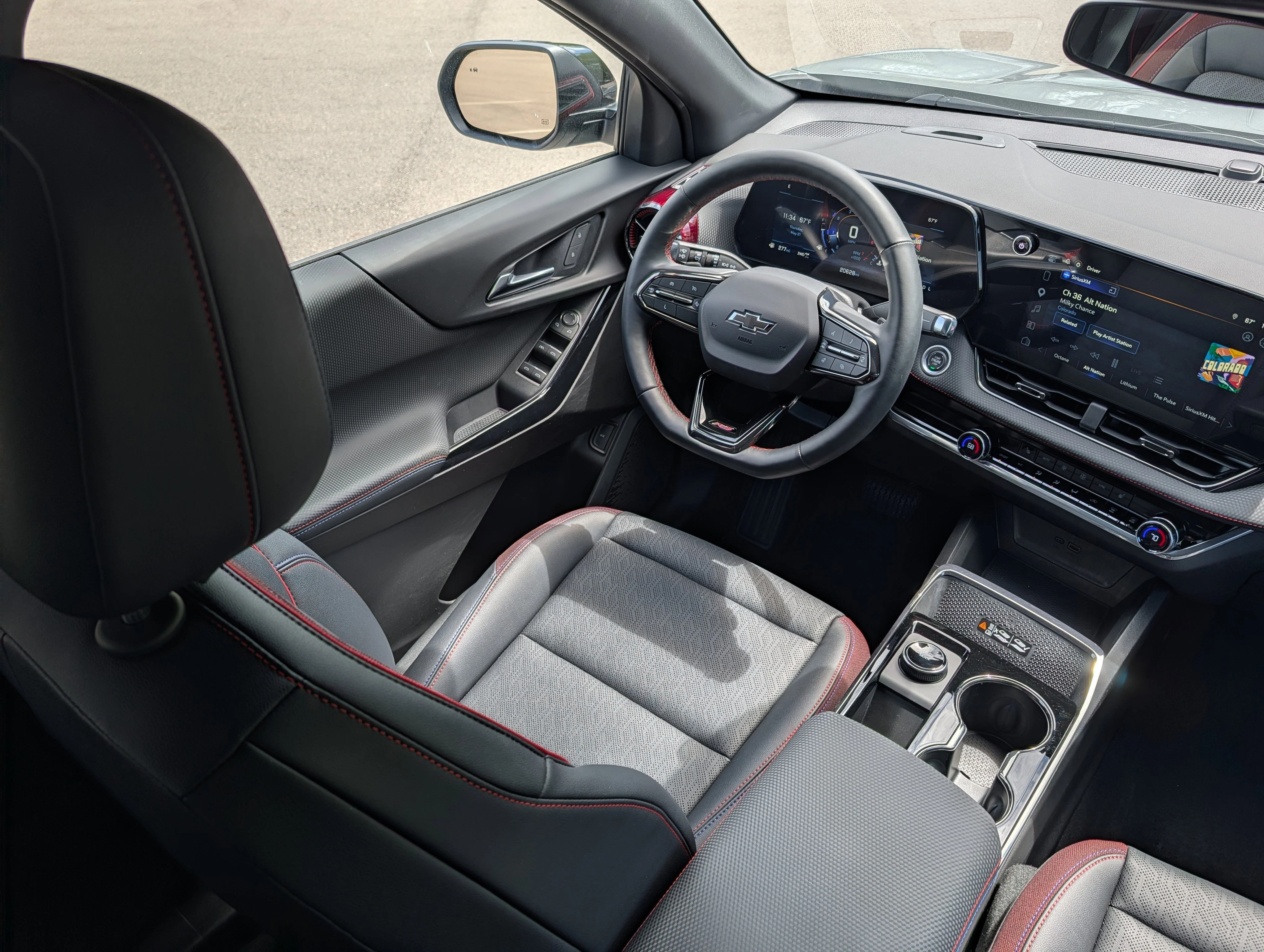 Used 2025 Sterling Gray Metallic Chevrolet AWD RS image 9