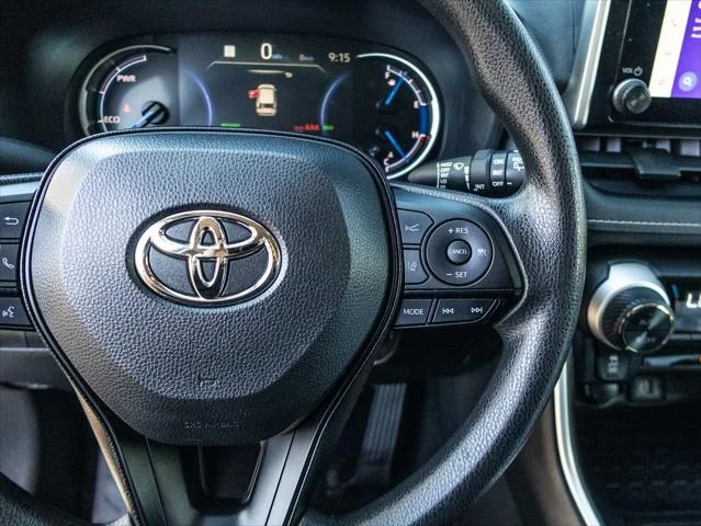 Certified Used 2025 MAGNETIC GRAY MET. Toyota  image 32