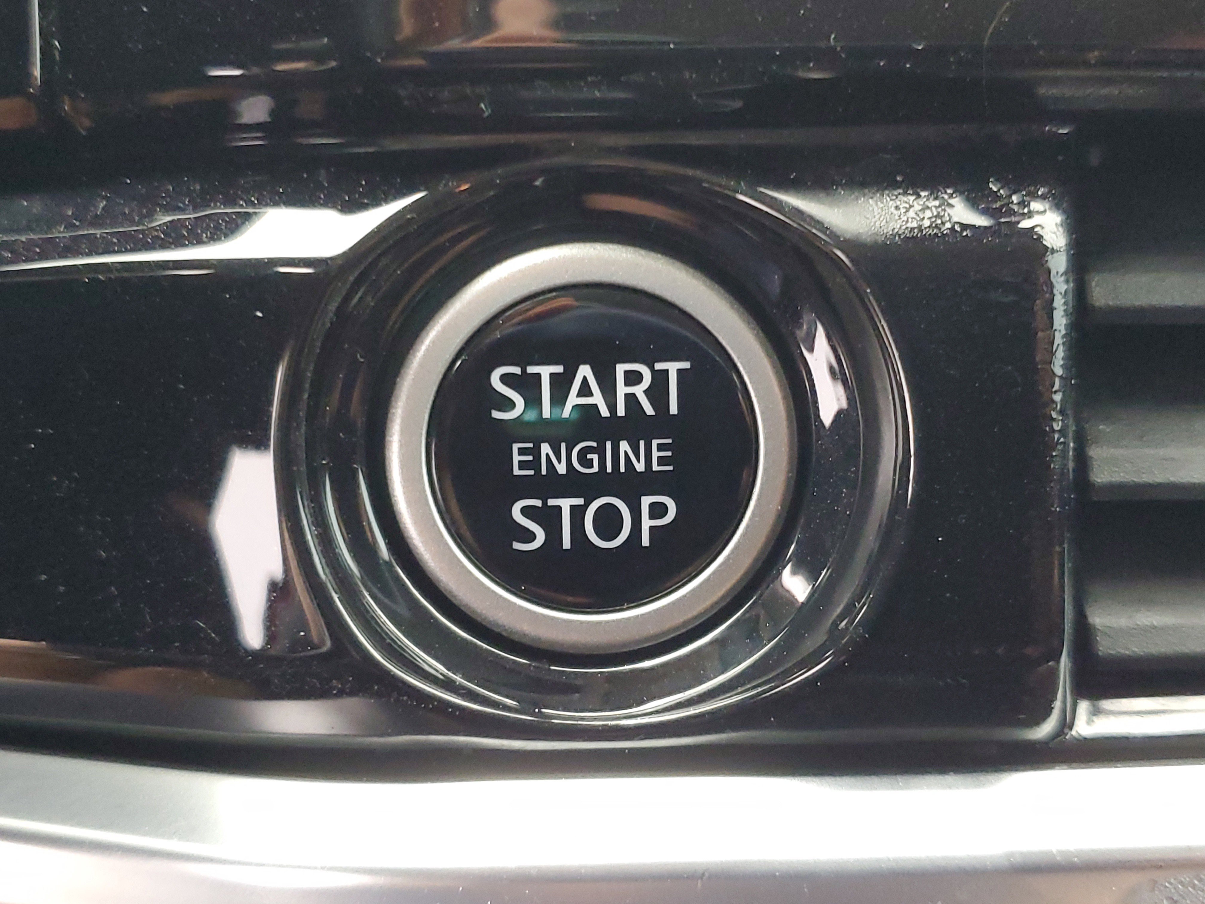 Used 2022 Scarlet Ember Tintcoat Nissan SV image 30