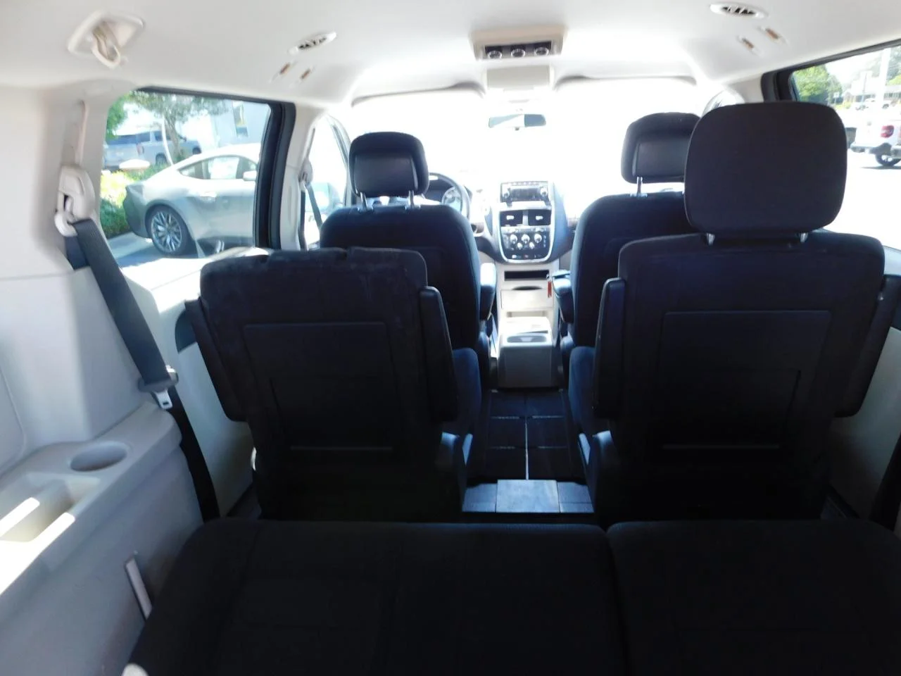 Used 2011 Gray Dodge 4DR WGN EXPRESS image 21