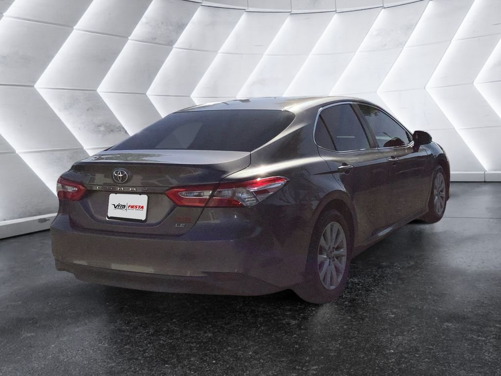 Used 2018 Gray Toyota LE image 4