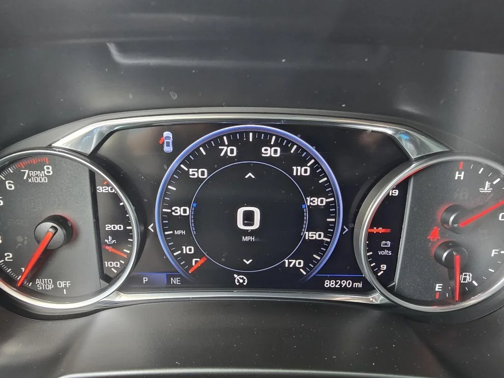 Used 2021 SILVER ICE METALLIC Chevrolet Premier image 13