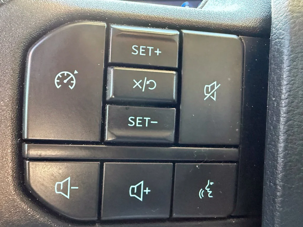Used 2025 Gray Ford XLT image 16