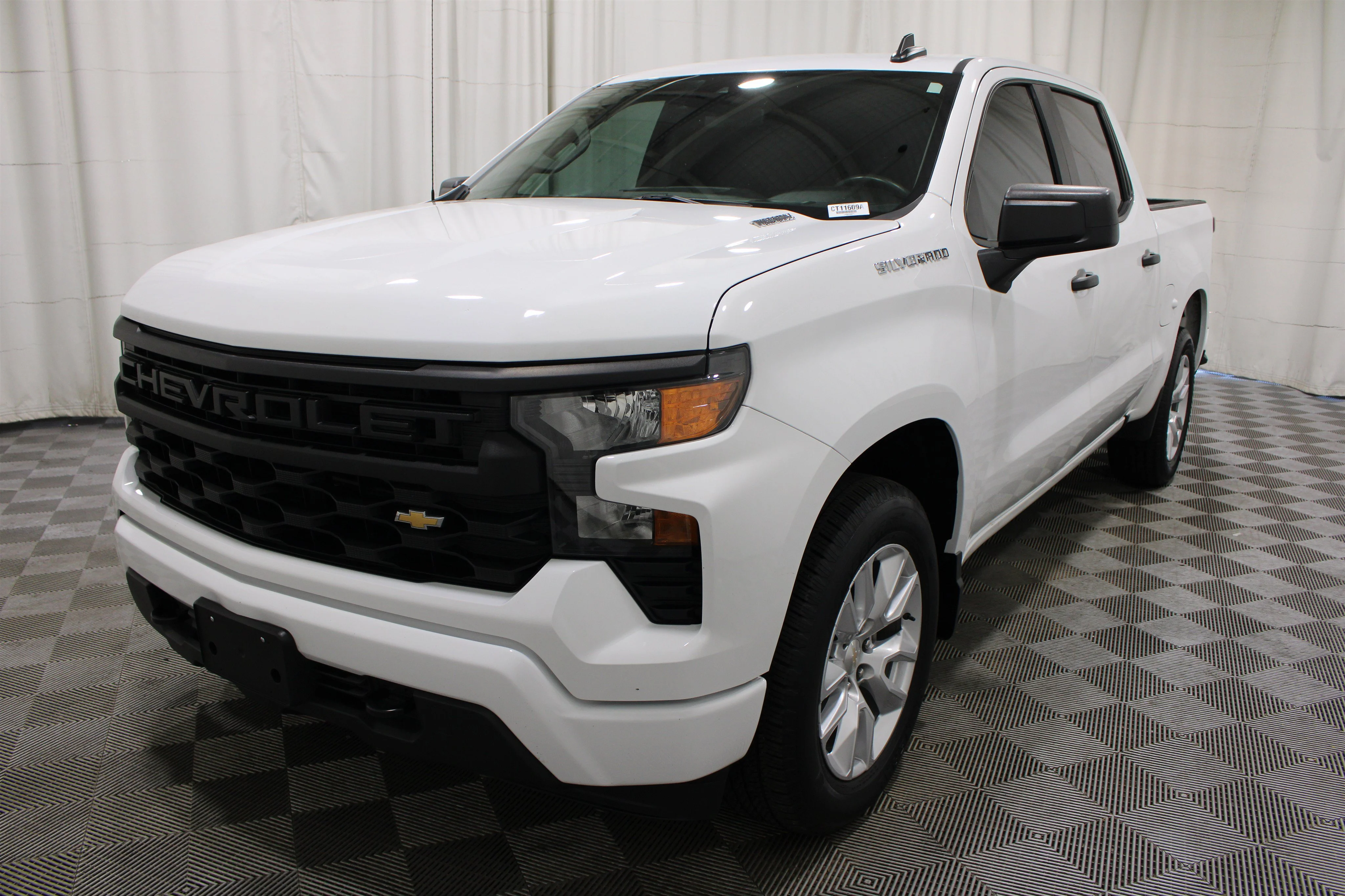 2024 Chevrolet Silverado 1500 Custom - Photo 31
