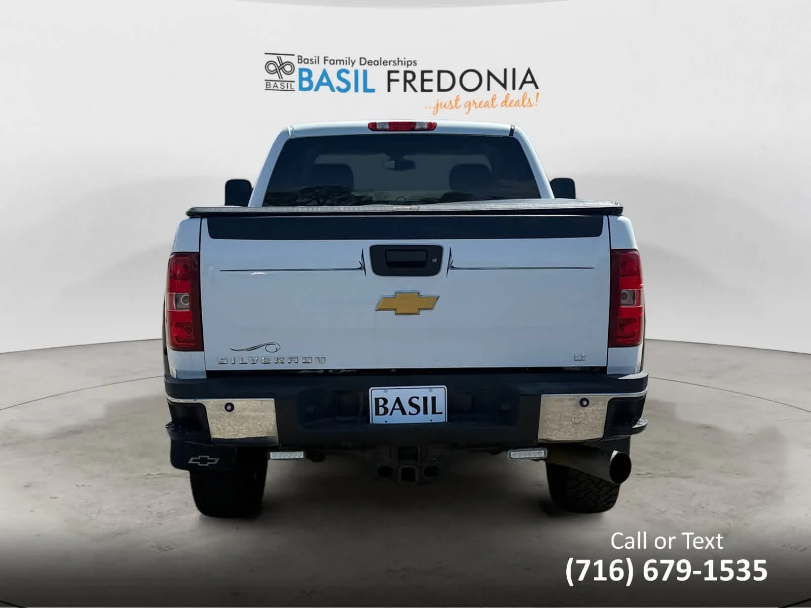 Used 2012 Summit White Chevrolet LT image 8